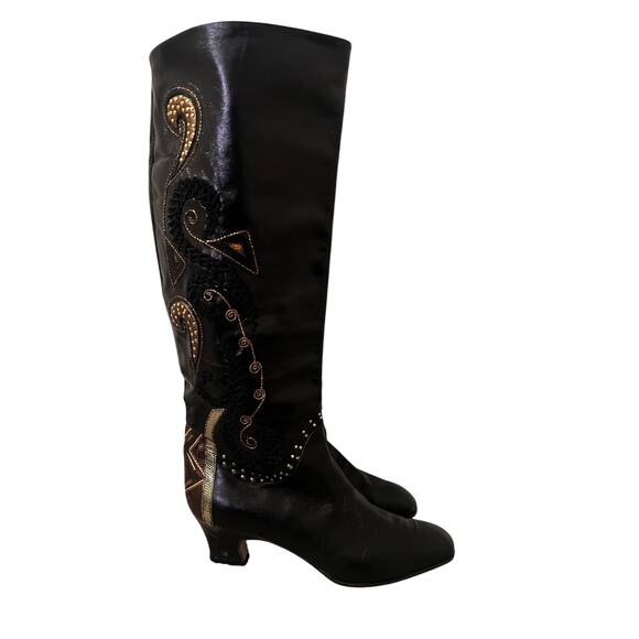 Serena D'Italia Leather Embellished Pull On Almond Toe Knee High Boots Black 40 - Picture 2 of 10